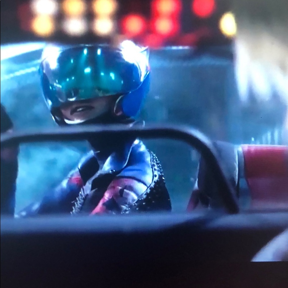 Meet your Posher, Bora